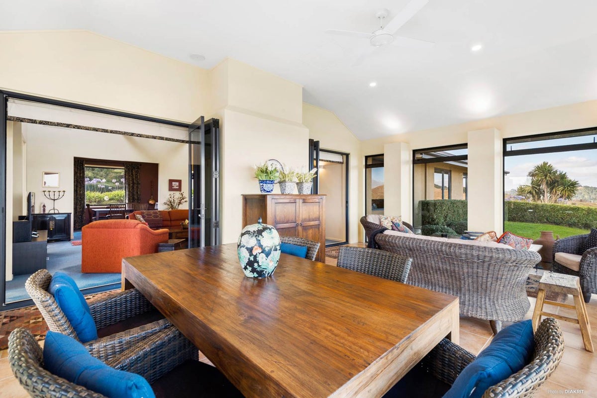 48 Kimber Road, Bombay - Carousel 2