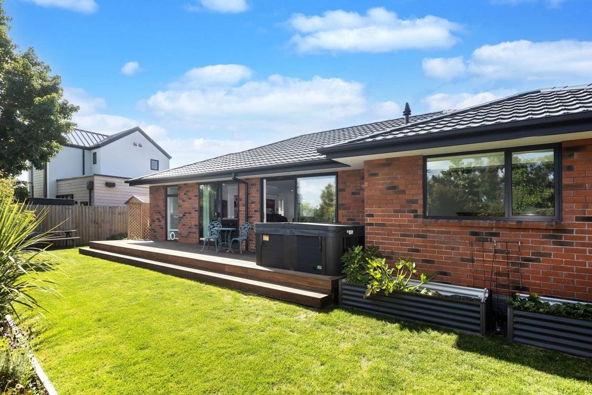 11 Styxspring Lane, Harewood, Christchurch - Carousel 16