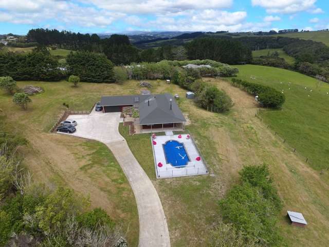 1435 Old North Road, Helensville, Helensville - Carousel 2