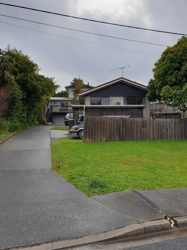 12 Kauri Road, Stanmore Bay, Whangaparaoa - Carousel 2