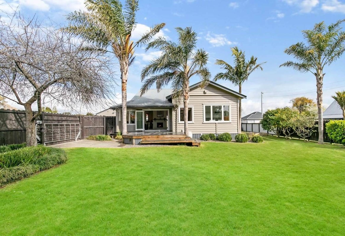 92 Beach Road, Pahurehure, Papakura - Carousel 2