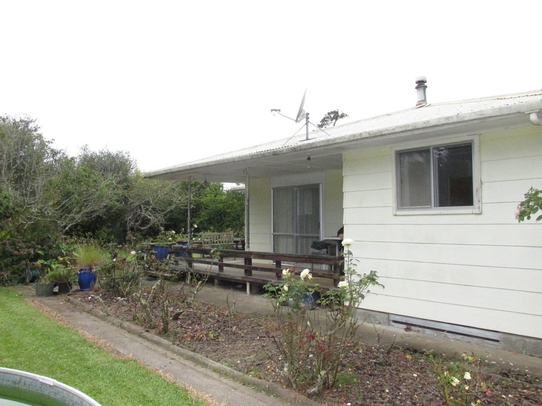 10 Humphries Street, Frasertown, Wairoa - Carousel 2