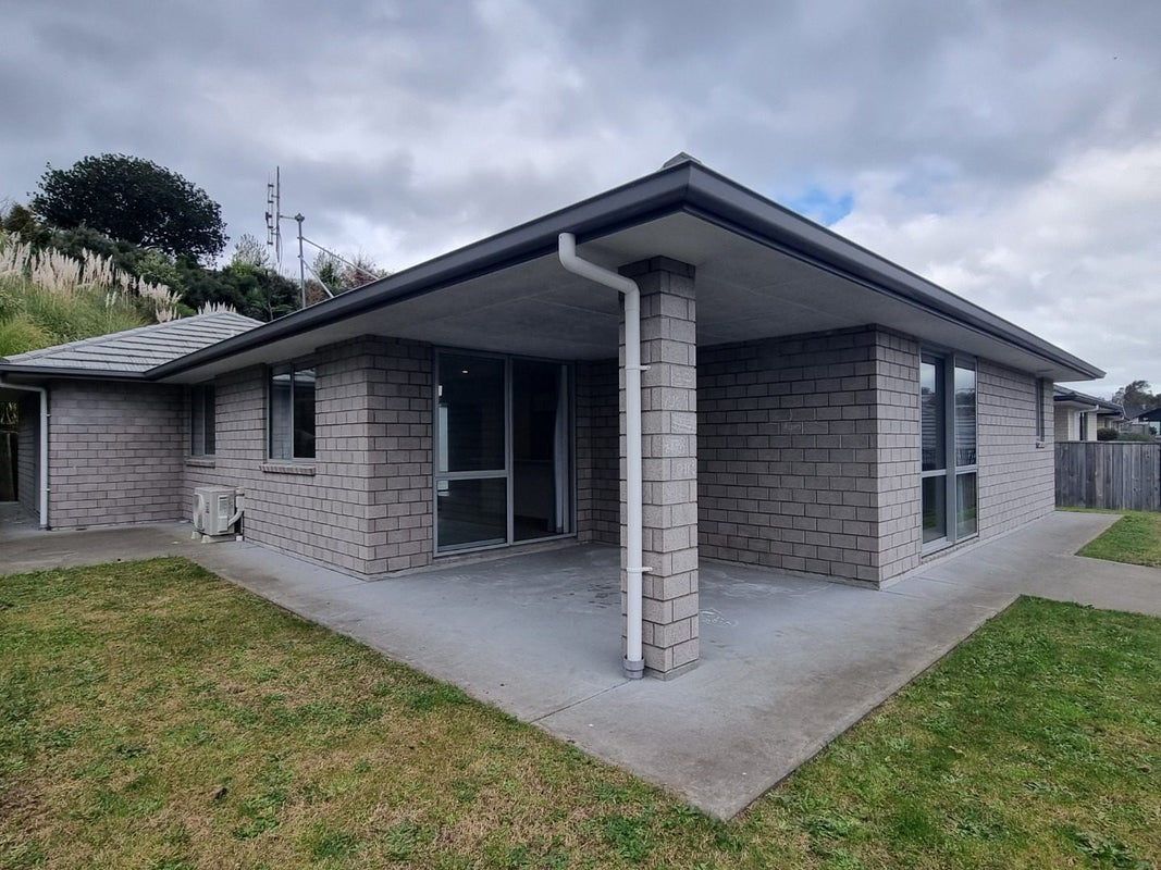 9 Stable Way, Brookfield, Tauranga - Carousel 12