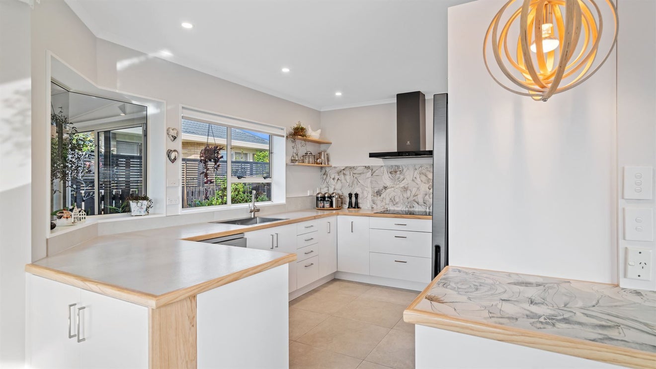 5/492 Otumoetai Road, Otumoetai, Tauranga - Carousel 2