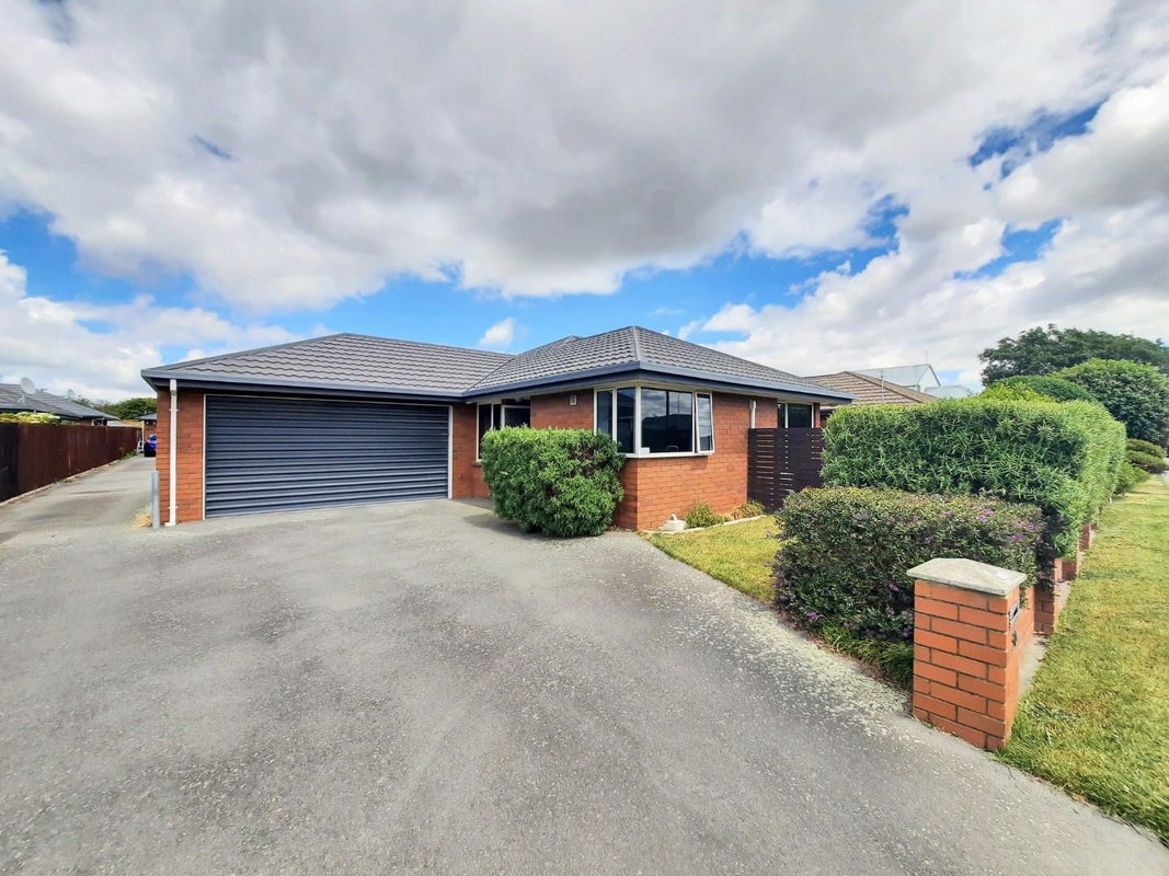 1/30 Seymour Street, Hornby, Christchurch - Carousel 1