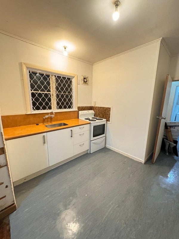 26 Captain Scott Road, Glen Eden, Auckland - Carousel 2