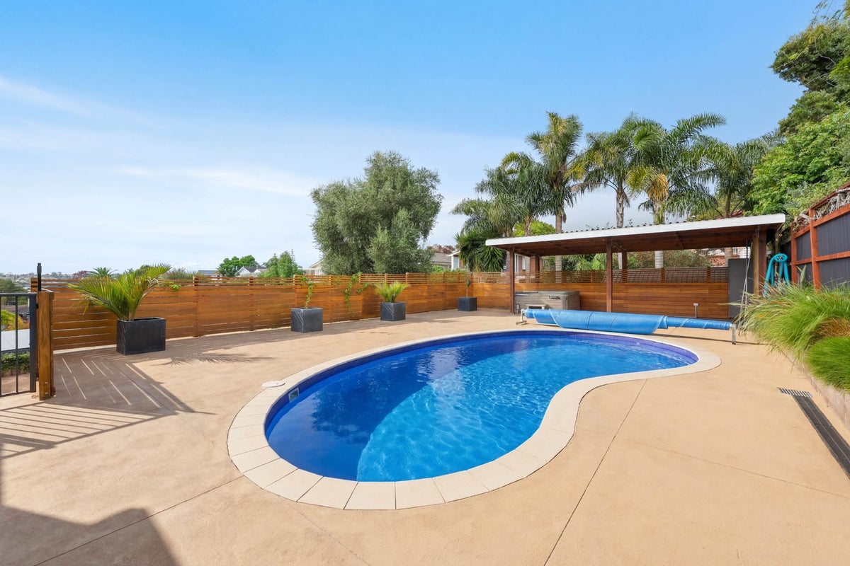 5 Vintage Drive, Henderson, Auckland - Carousel 2