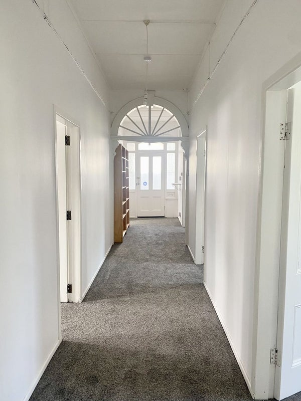 15 Owen Street, Newtown, Wellington - Carousel 2