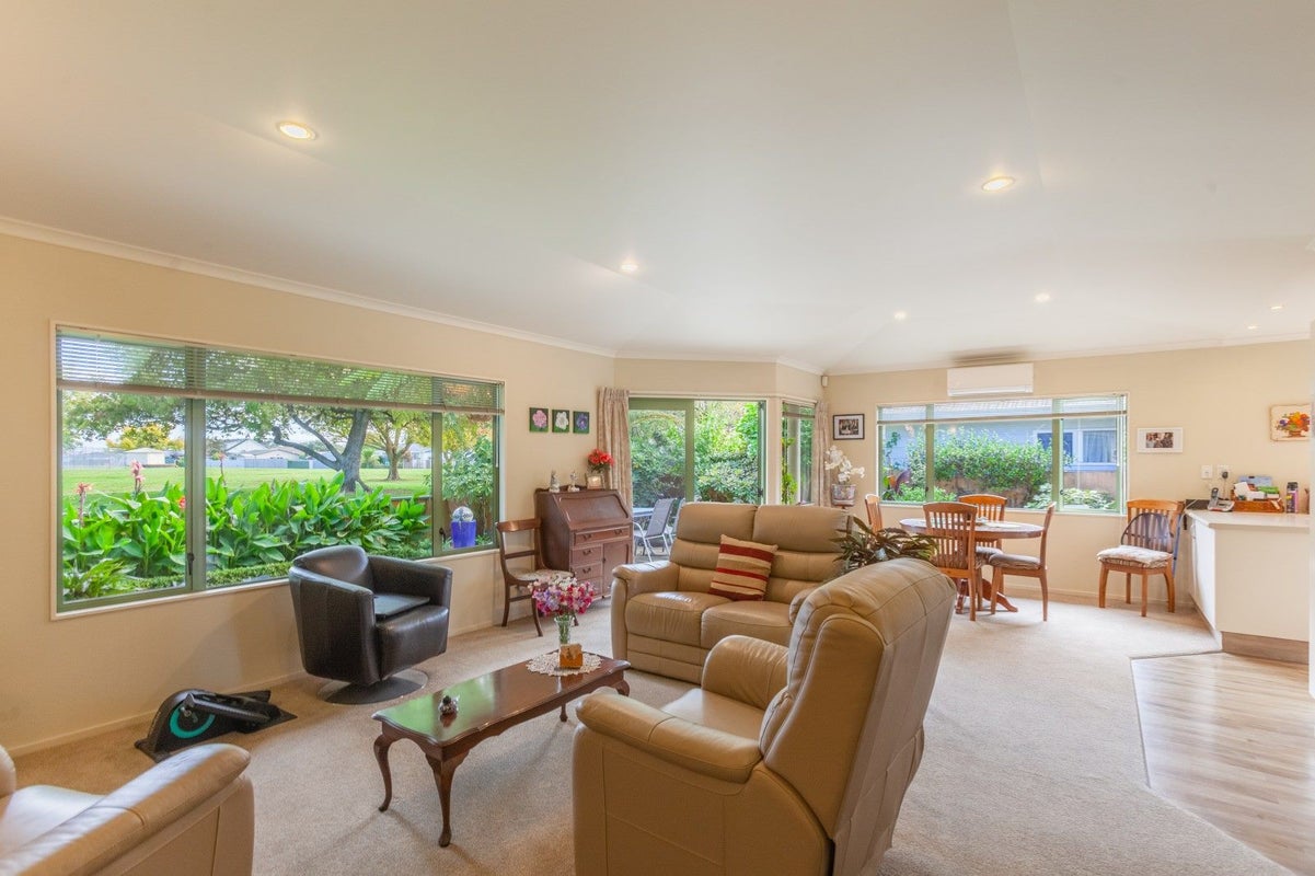 5A Menin Road, Onekawa, Napier - Carousel 2
