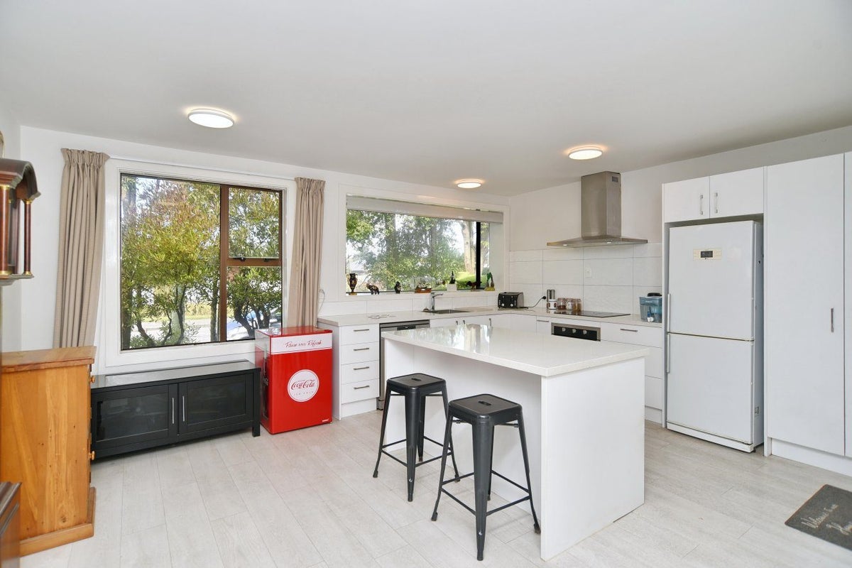 9 Kirk Road, Templeton, Christchurch - Carousel 2