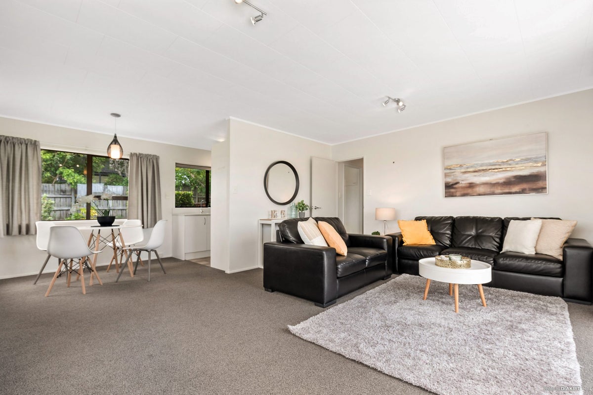 8 Waiora Road, Stanmore Bay, Whangaparaoa - Carousel 7