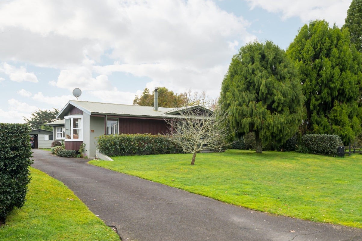 15 Dalbeth Place, Matangi, Hamilton - Carousel 31