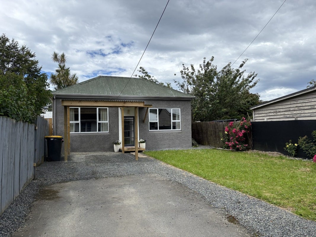 8 Coburn Avenue, North East Valley, Dunedin - Carousel 1