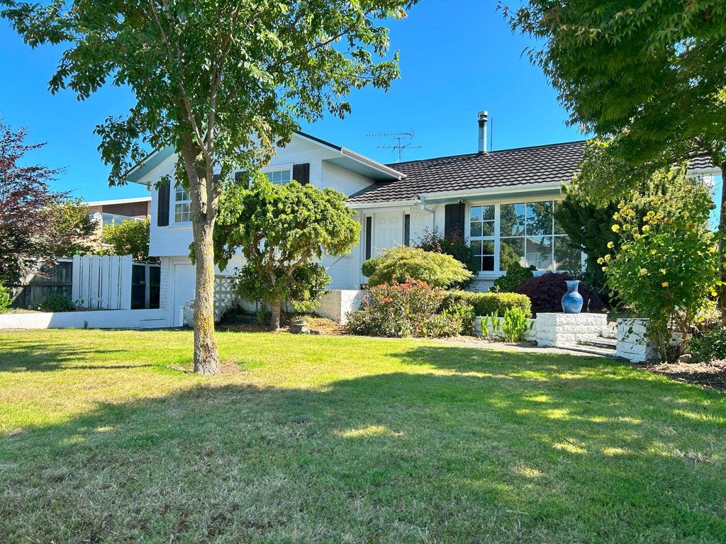 43 Churchill Avenue, Allenton, Ashburton - Carousel 2