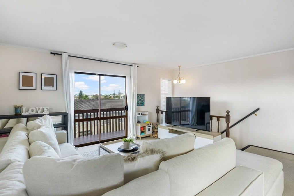 1/3 Karaka Street, New Lynn, Auckland - Carousel 2