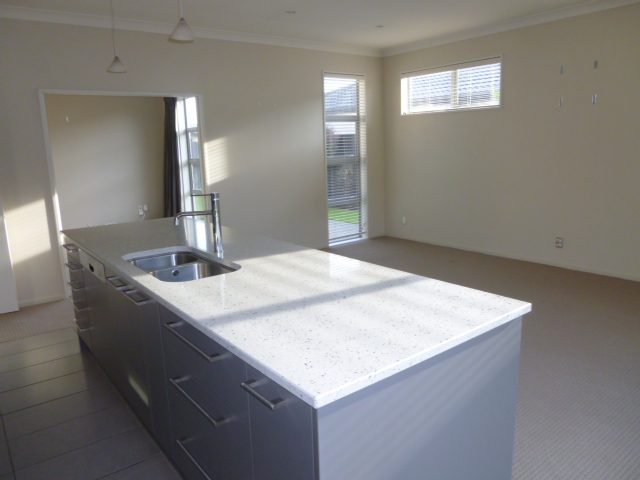 5 Crofton Road, Harewood, Christchurch - Carousel 2