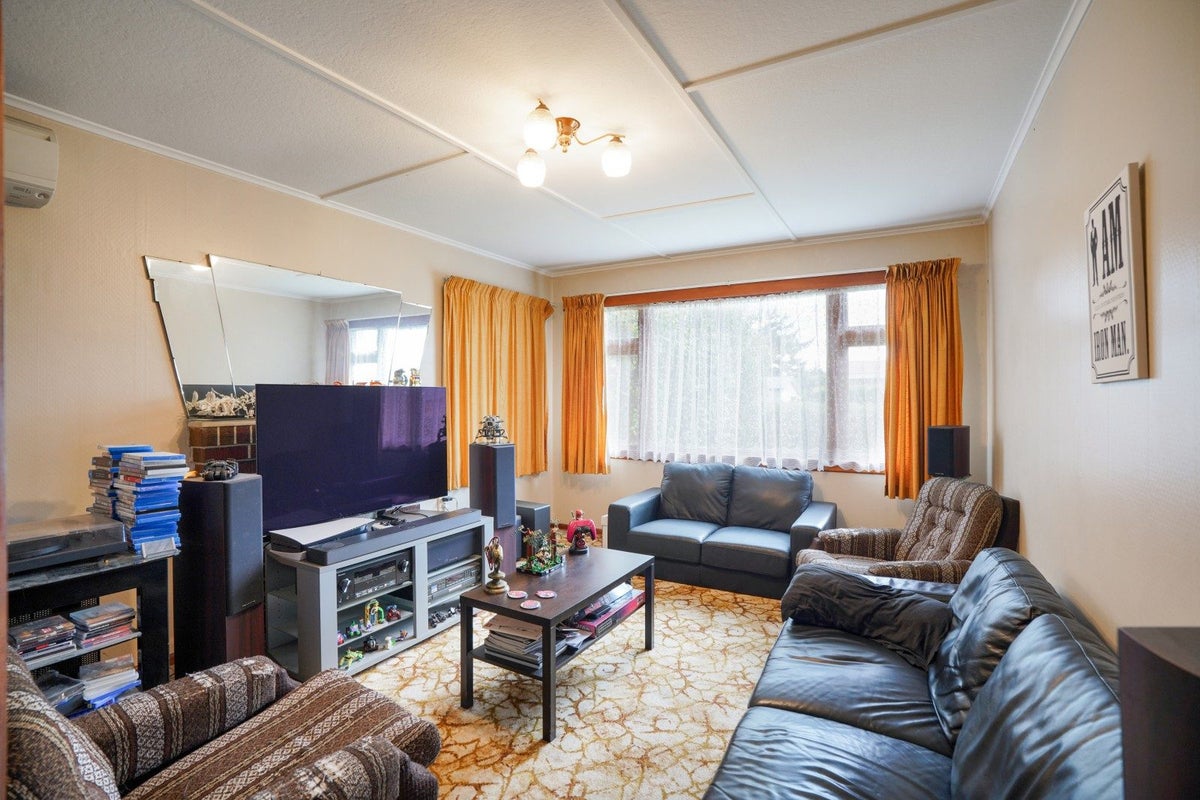 31 Biggar Street, Strathern, Invercargill - Carousel 2