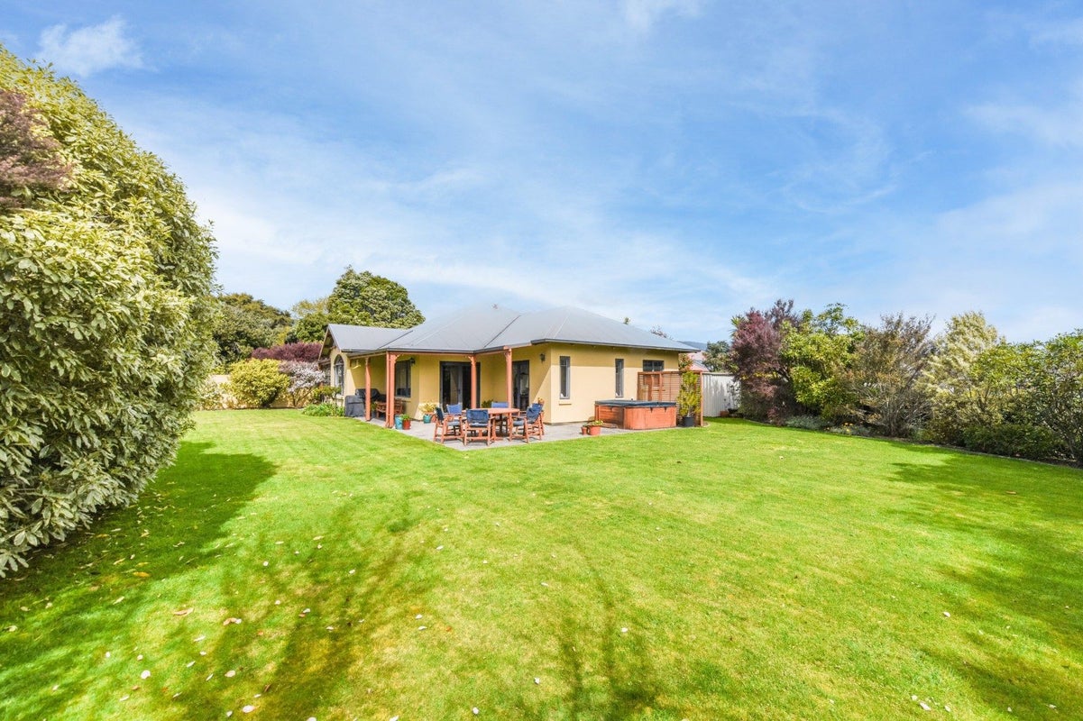416 Nayland Road, Stoke, Nelson, Nelson / Tasman - Carousel 19