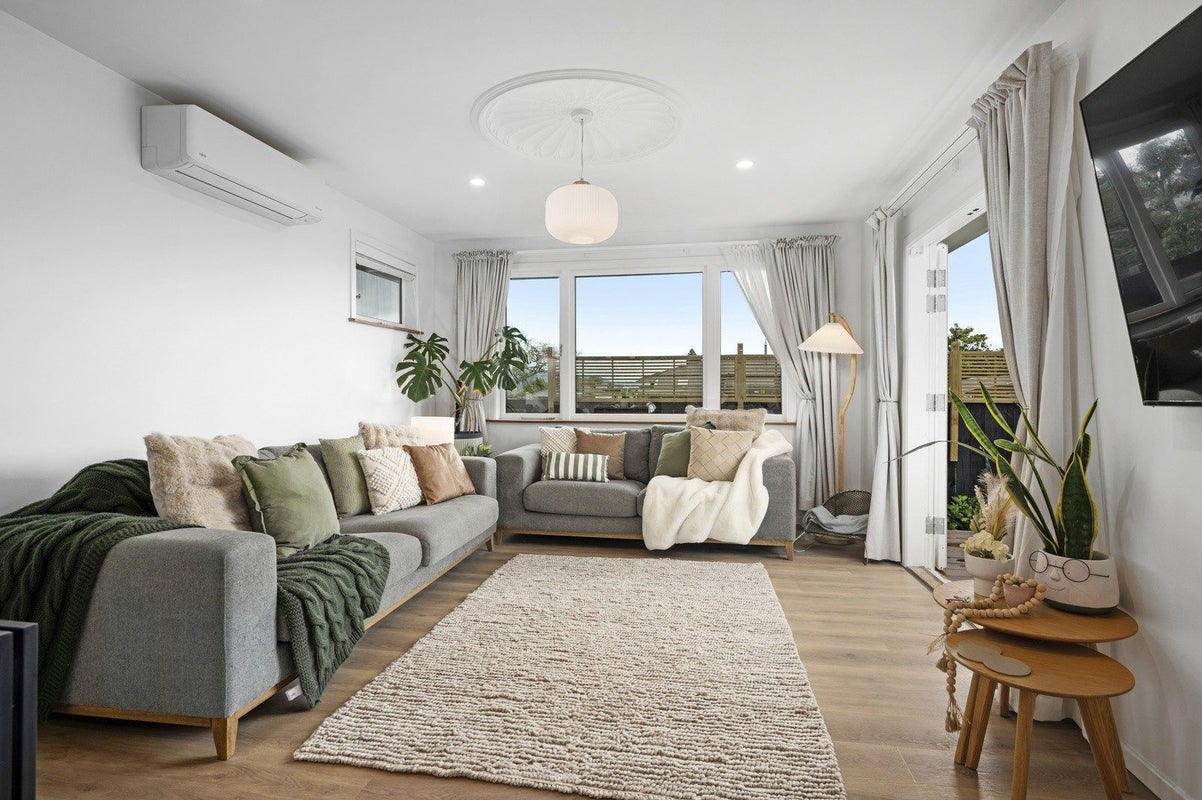 10A Burton Place, Owhata, Rotorua - Carousel 2