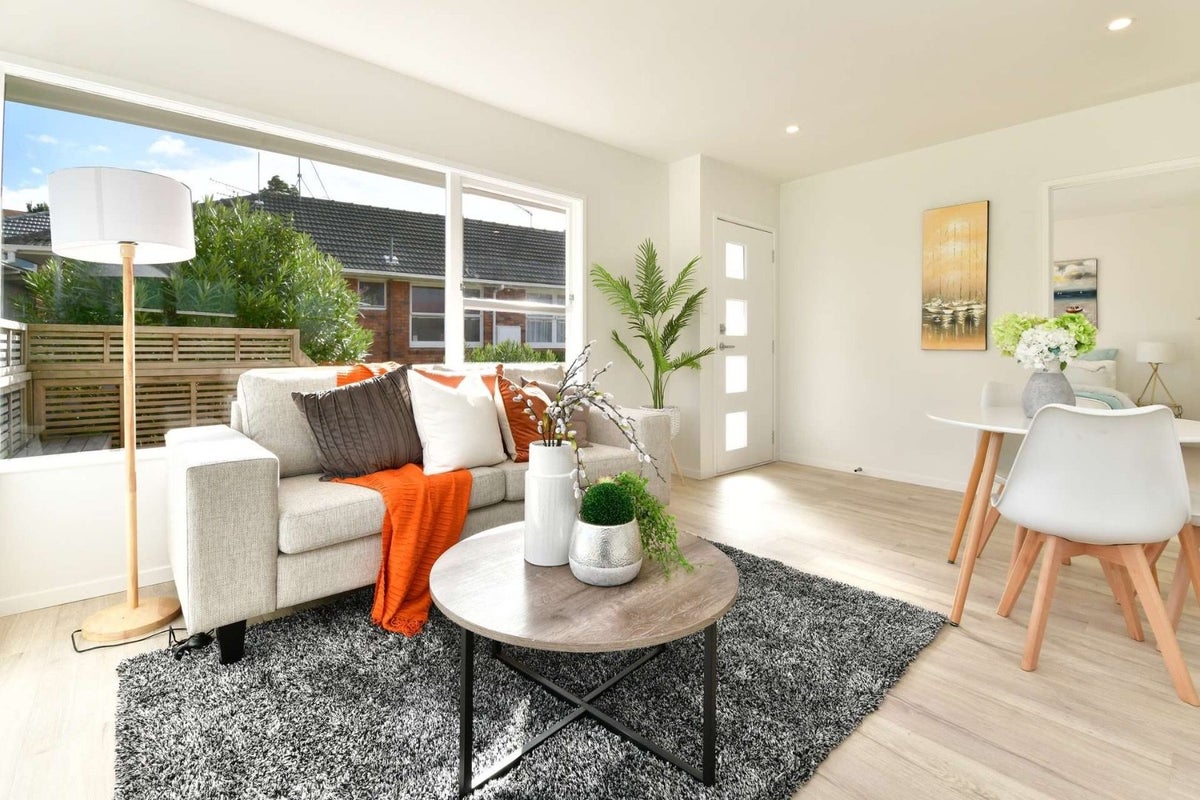 2/5 Margaret Place, Milford, Auckland - Carousel 1