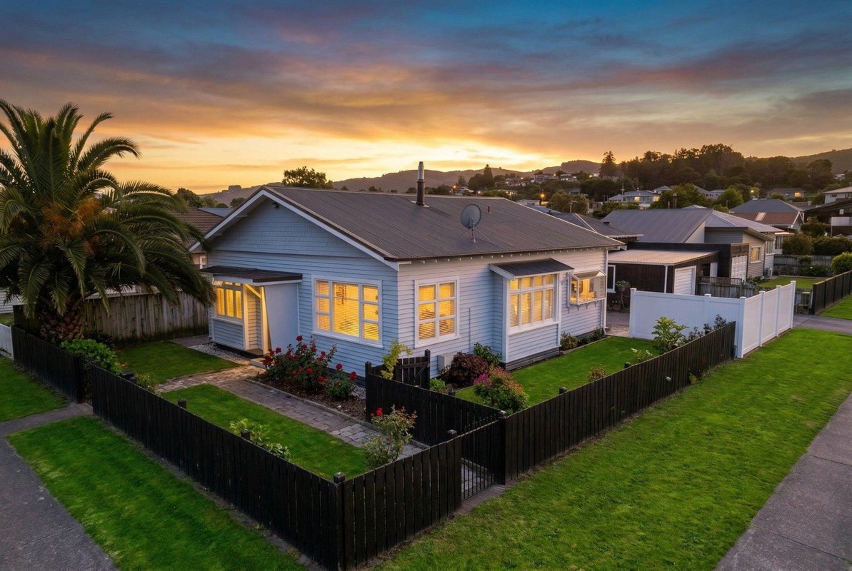 2 Kennedy Street, Mangapapa, Gisborne - Carousel 1