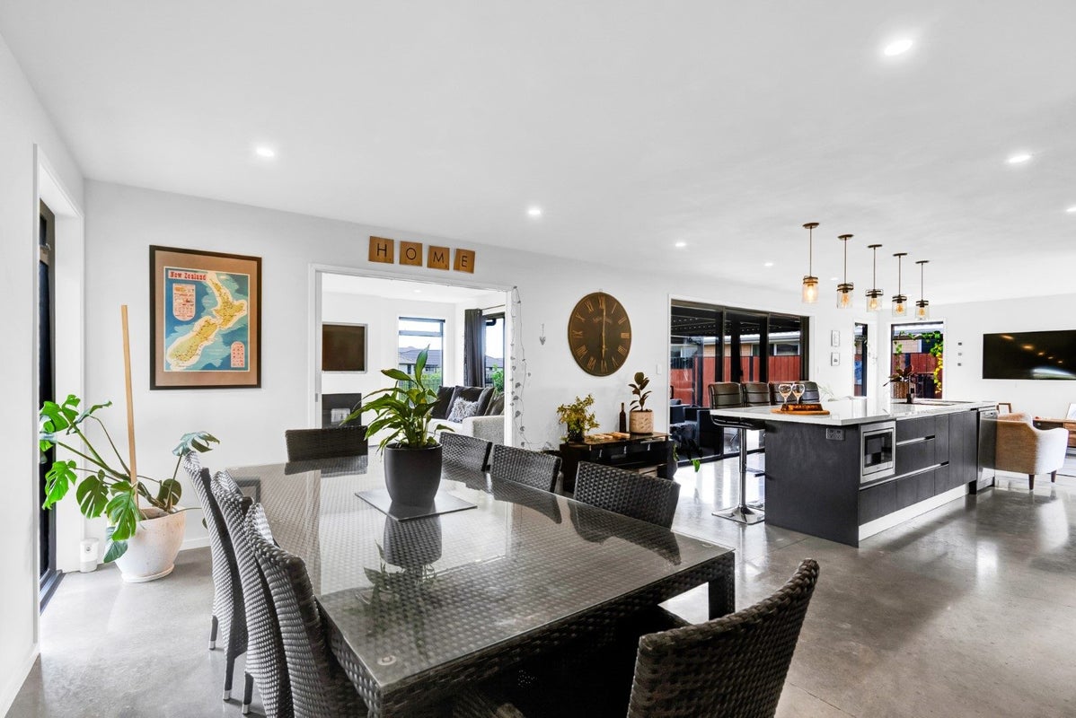 15 Waitaha Place, Bell Block, New Plymouth - Carousel 2
