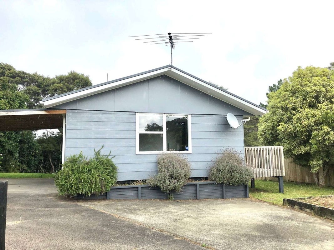 21 West Harbour Drive, West Harbour, Auckland - Carousel 1