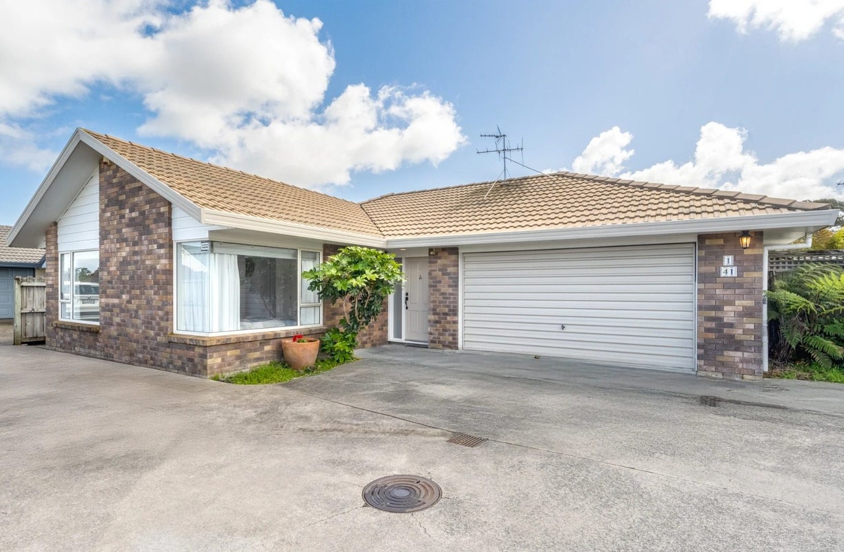 1/41 West Fairway, Golflands, Auckland - Carousel 1