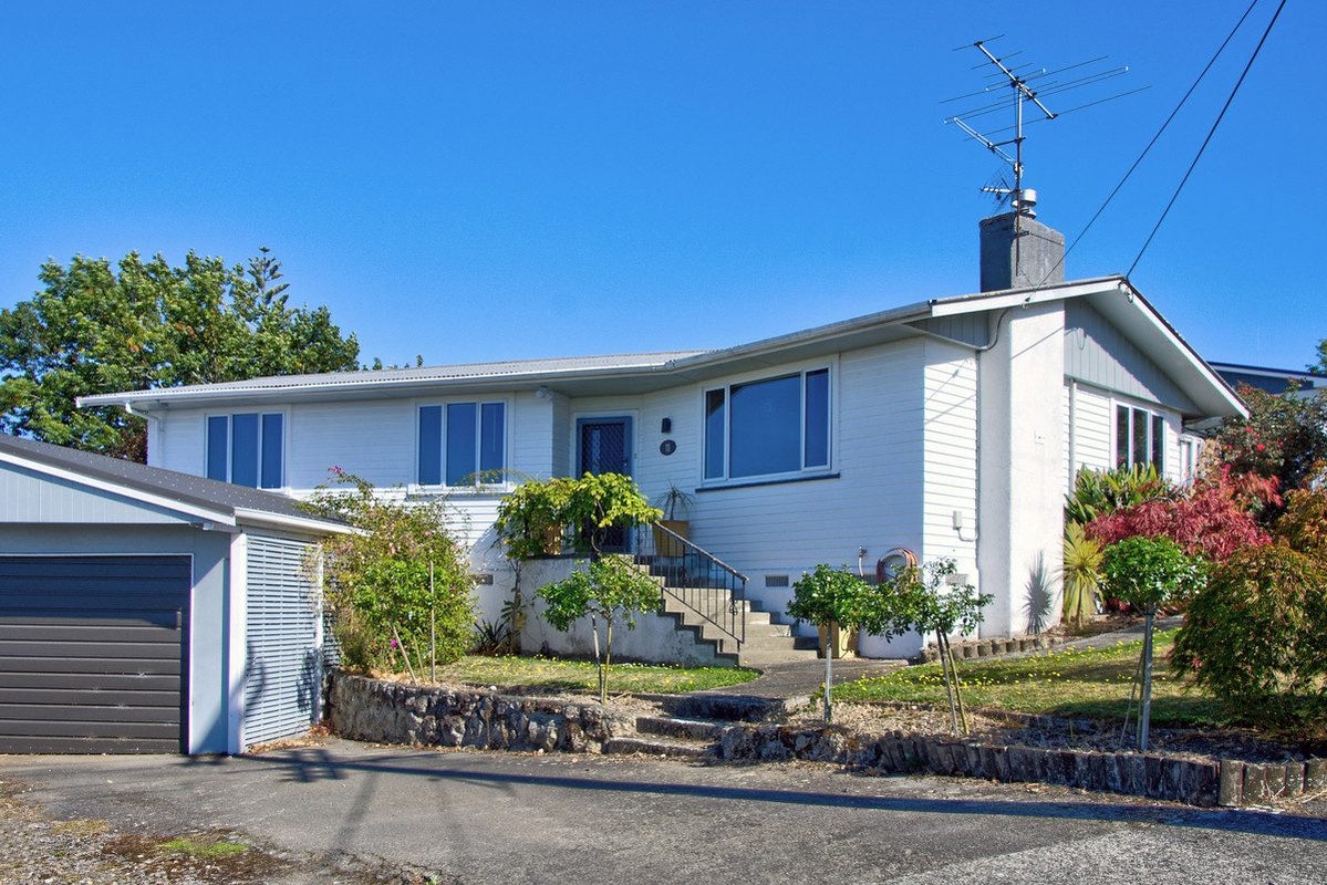 11 Puriri Crescent, Lansdowne, Masterton - Carousel 30