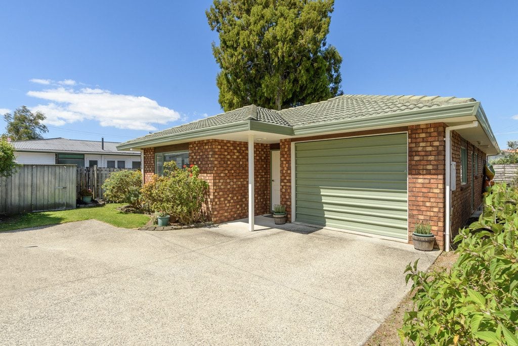 49E Coopers Road, Gate Pa, Tauranga - Carousel 2