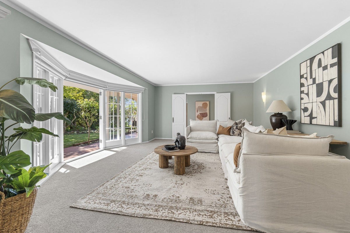 76A Mangorei Road, Strandon, New Plymouth - Carousel 2