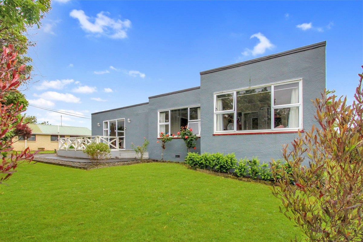 12 Tui Street, Pahiatua - Carousel 23