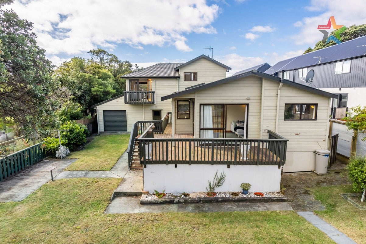 1/146 Riverside Drive, Waiwhetu, Lower Hutt - Carousel 1