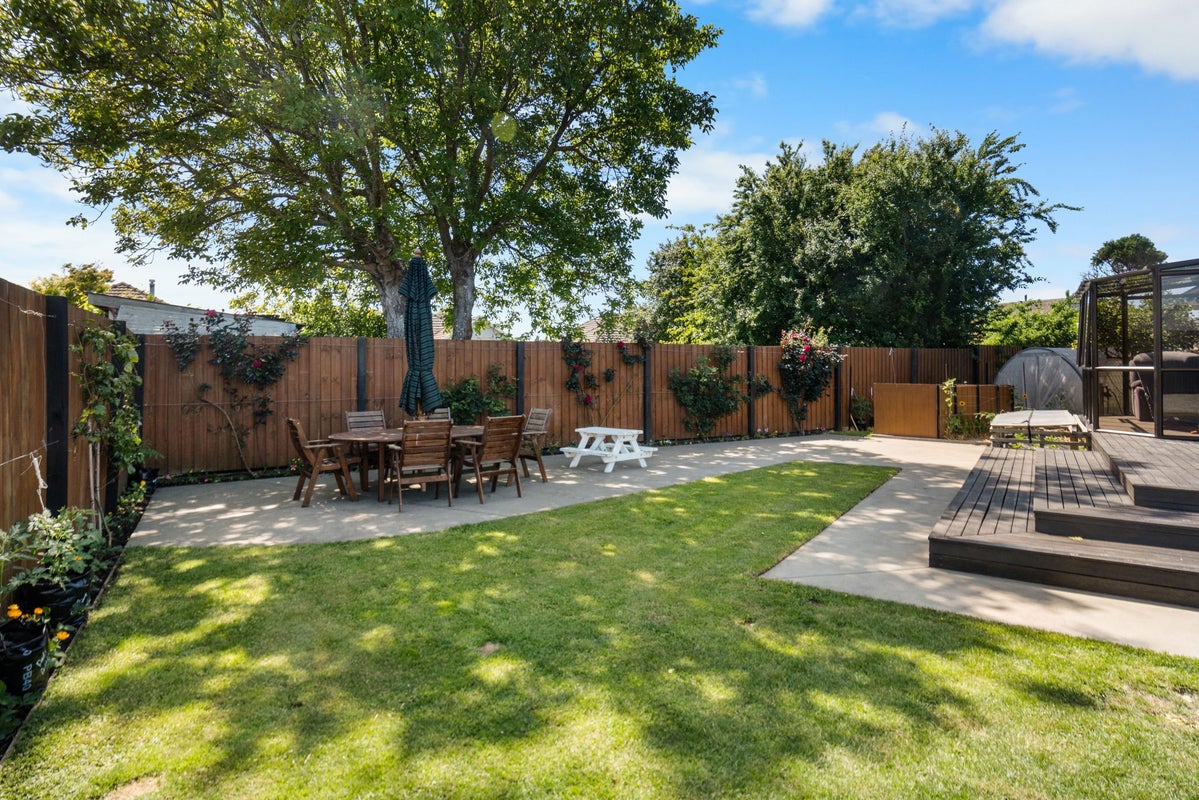 14 Warren Crescent, Hillmorton, Christchurch - Carousel 2