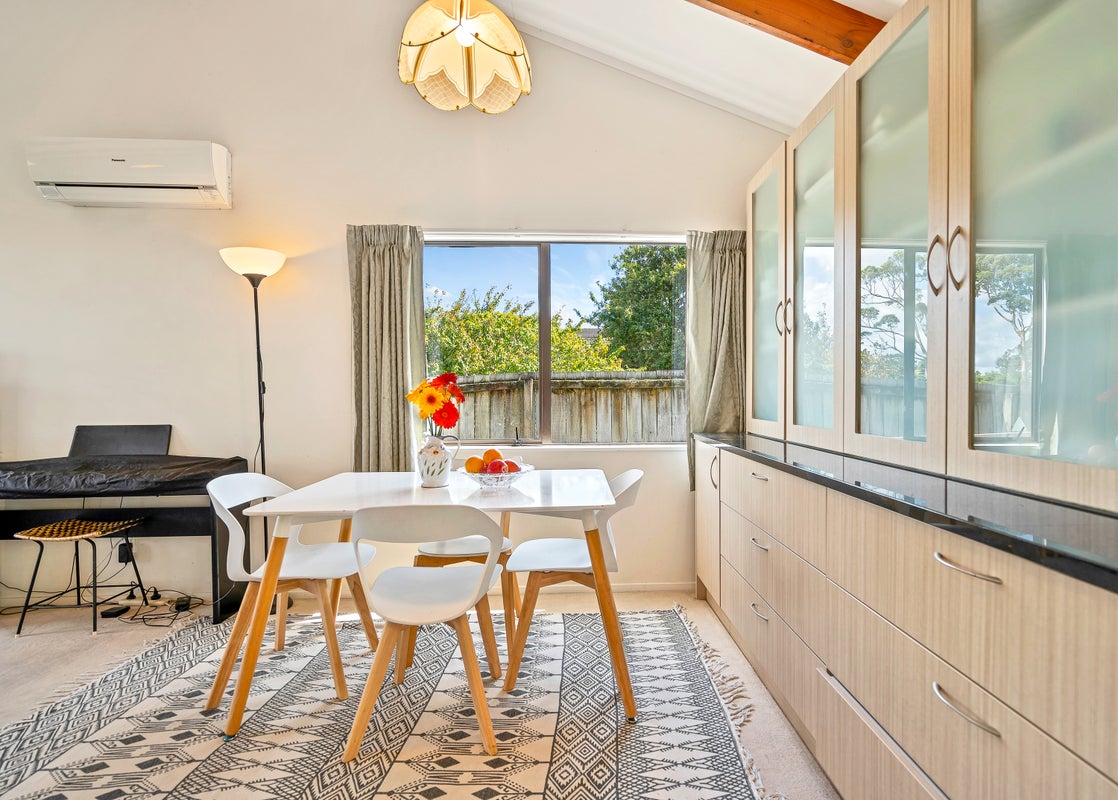246 Te Atatu Road, Te Atatu South, Auckland - Carousel 2