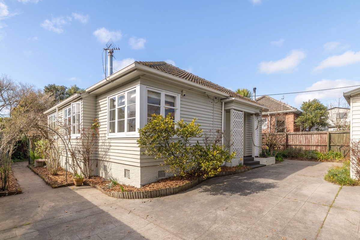 14 Wilding Street, Saint Martins, Christchurch - Carousel 1