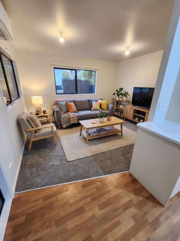 35 Fruitvale Road, New Lynn, Auckland - Carousel 2