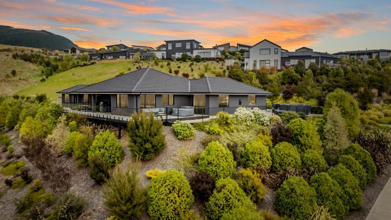 37 Quail Rise, Stoke, Nelson - Carousel 1