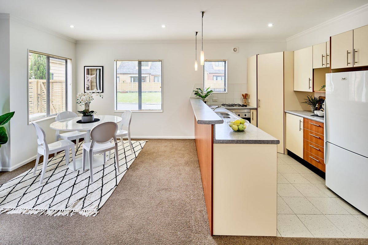 18 Futuna Close, Karori, Wellington - Carousel 2