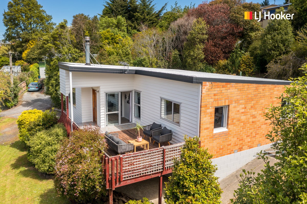 40 Centennial Avenue, Helensburgh, Dunedin - Carousel 1