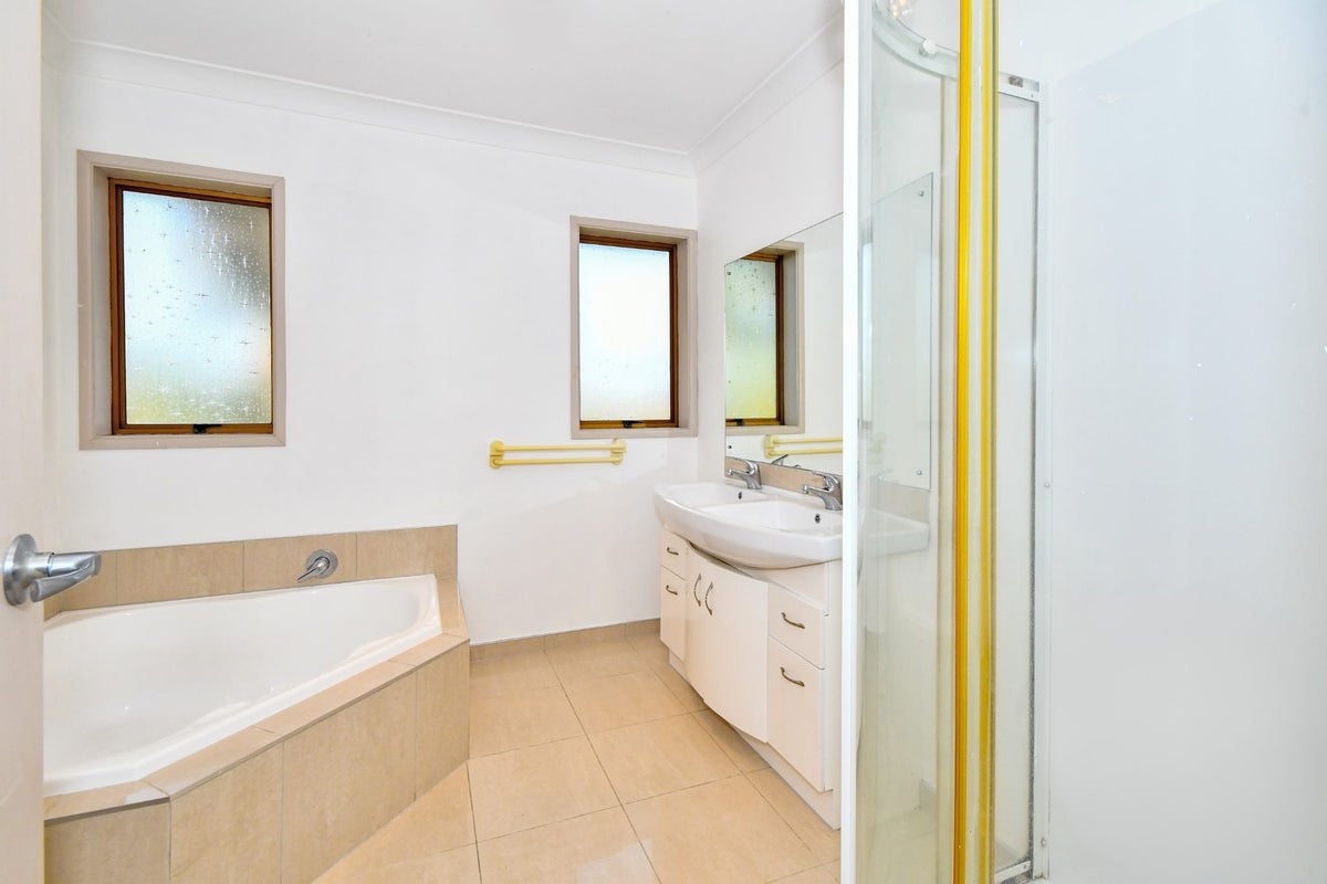 67 Opaheke Road, Opaheke, Papakura - Carousel 10