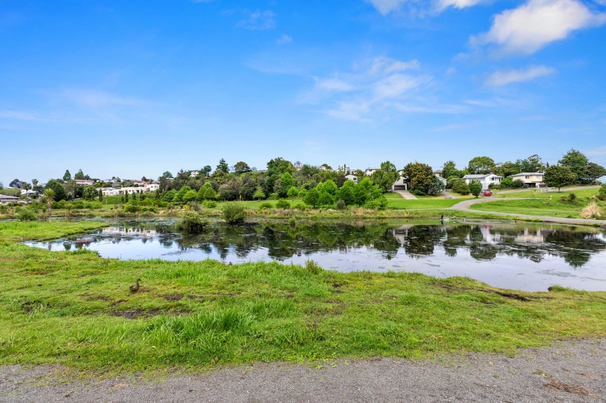 119 Watling Street, Gate Pa, Tauranga - Carousel 13