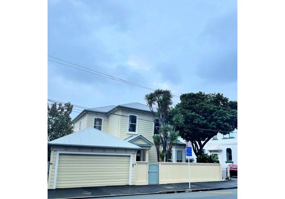18 Murphy Street, Thorndon, Wellington - Carousel 1
