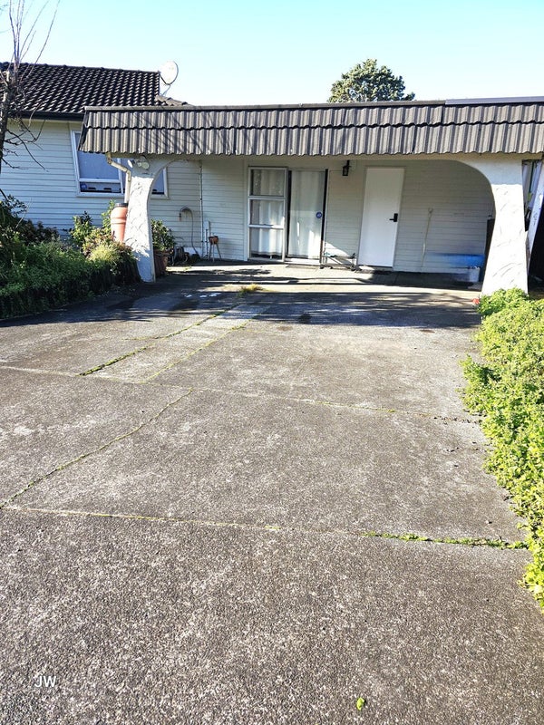 98 Sycamore Drive, Sunnynook, Auckland - Carousel 2