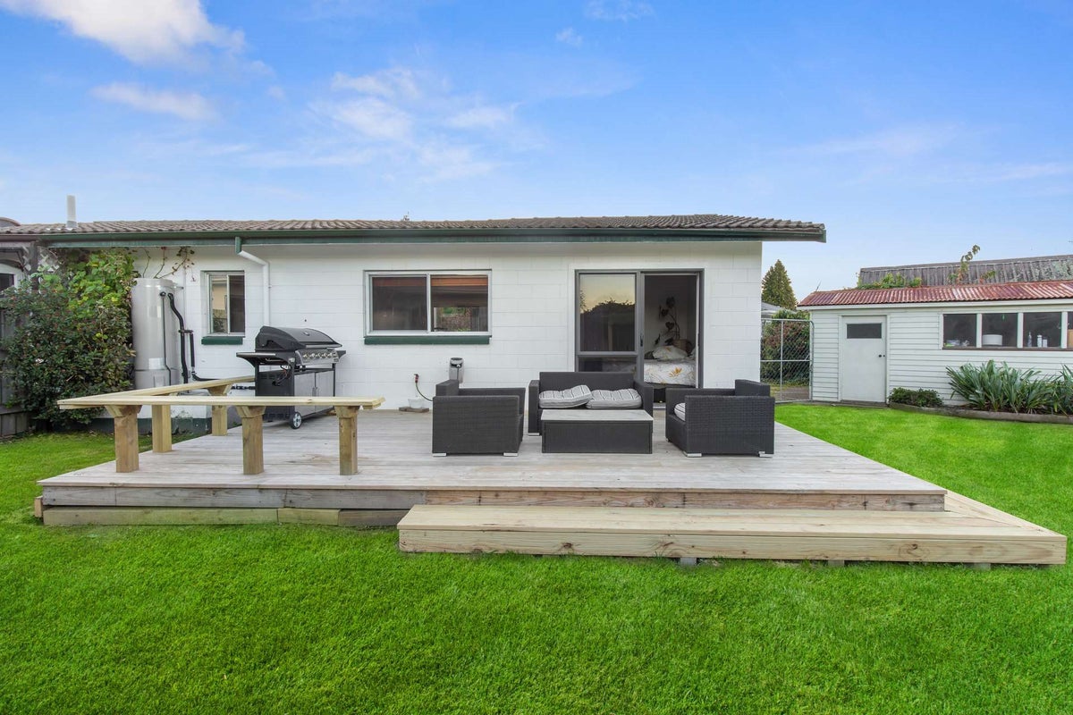 9B Tapsell Road, Fairy Springs, Rotorua - Carousel 1
