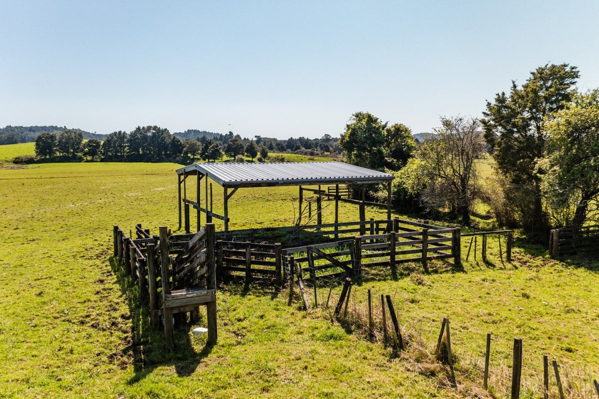 2418B State Highway 10, Waipapa, Kerikeri - Carousel 8
