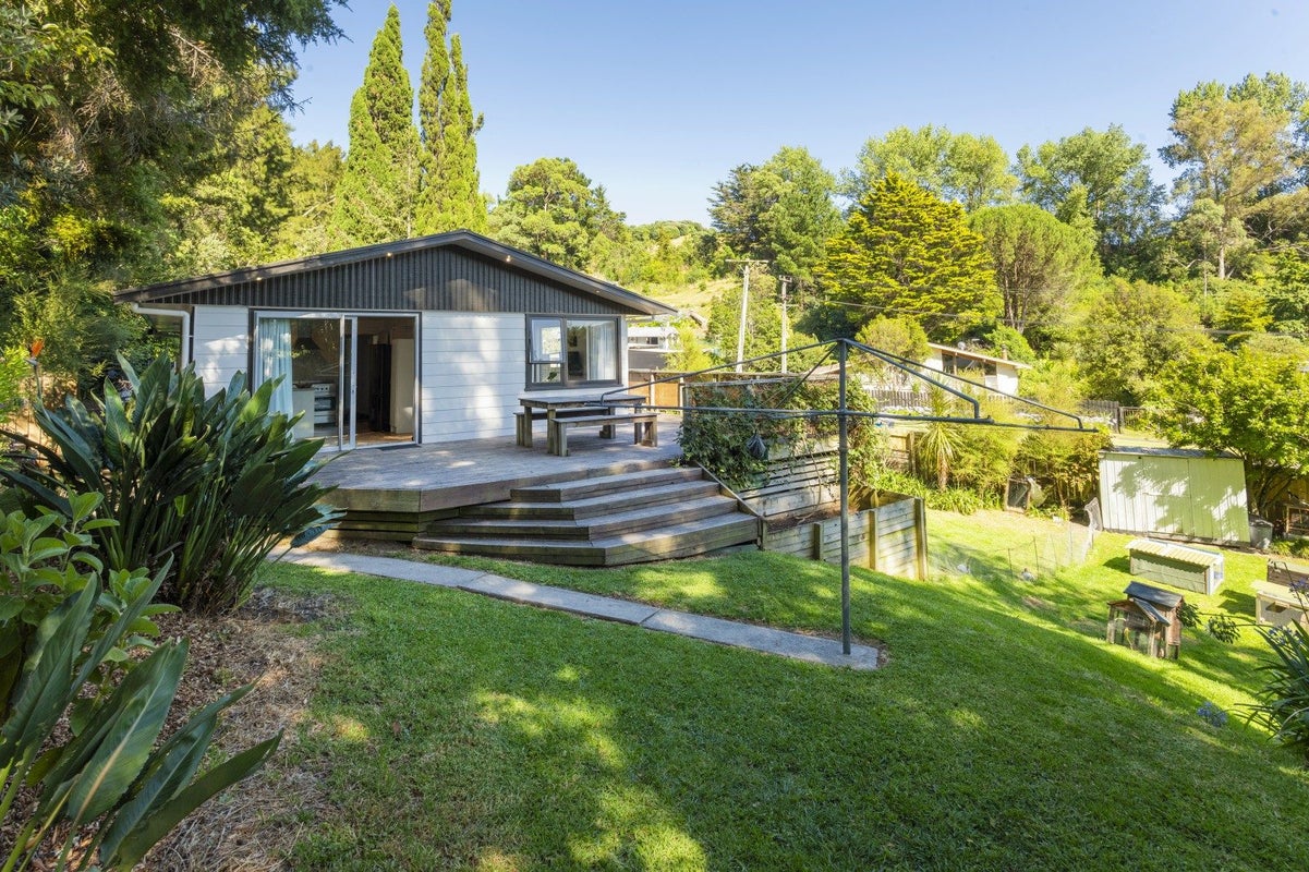 70A Endcliffe Road, Kaiti, Gisborne - Carousel 1