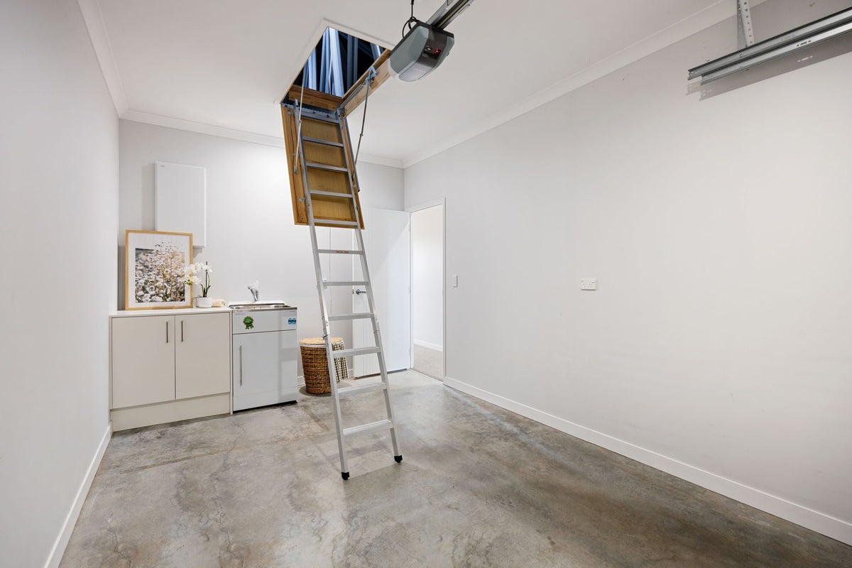 28A Yanicks Crescent, Fitzroy, Hamilton - Carousel 10