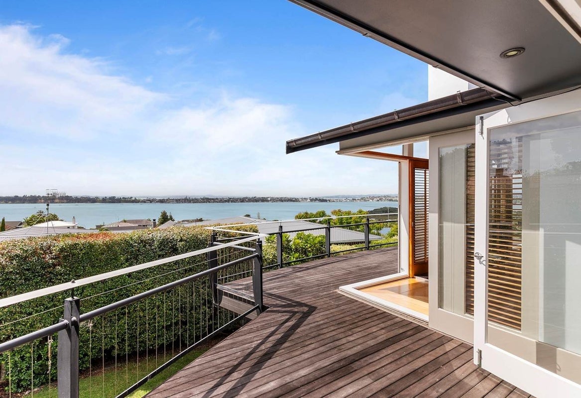 37 Vanessa Crescent, Glendowie, Auckland - Carousel 2
