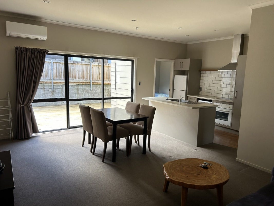 121B Tristram Street, Hamilton Central, Hamilton - Carousel 1